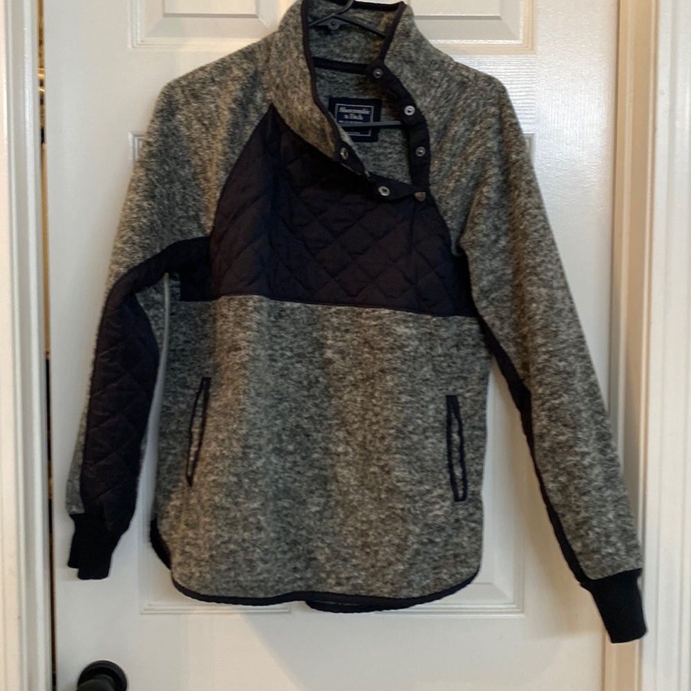 Abercrombie & Fitch black and gray snap neck sweater